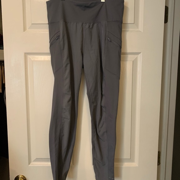 Eddie Bauer Zip Leggings - Picture 4 of 6